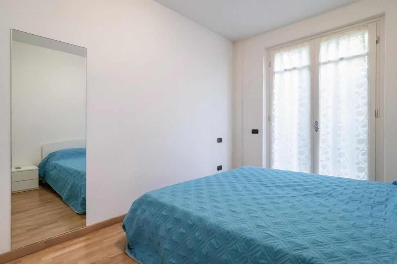 Piana Di Solaro Modern Flat & Swimming Pool Apartment Lerici Bagian luar foto